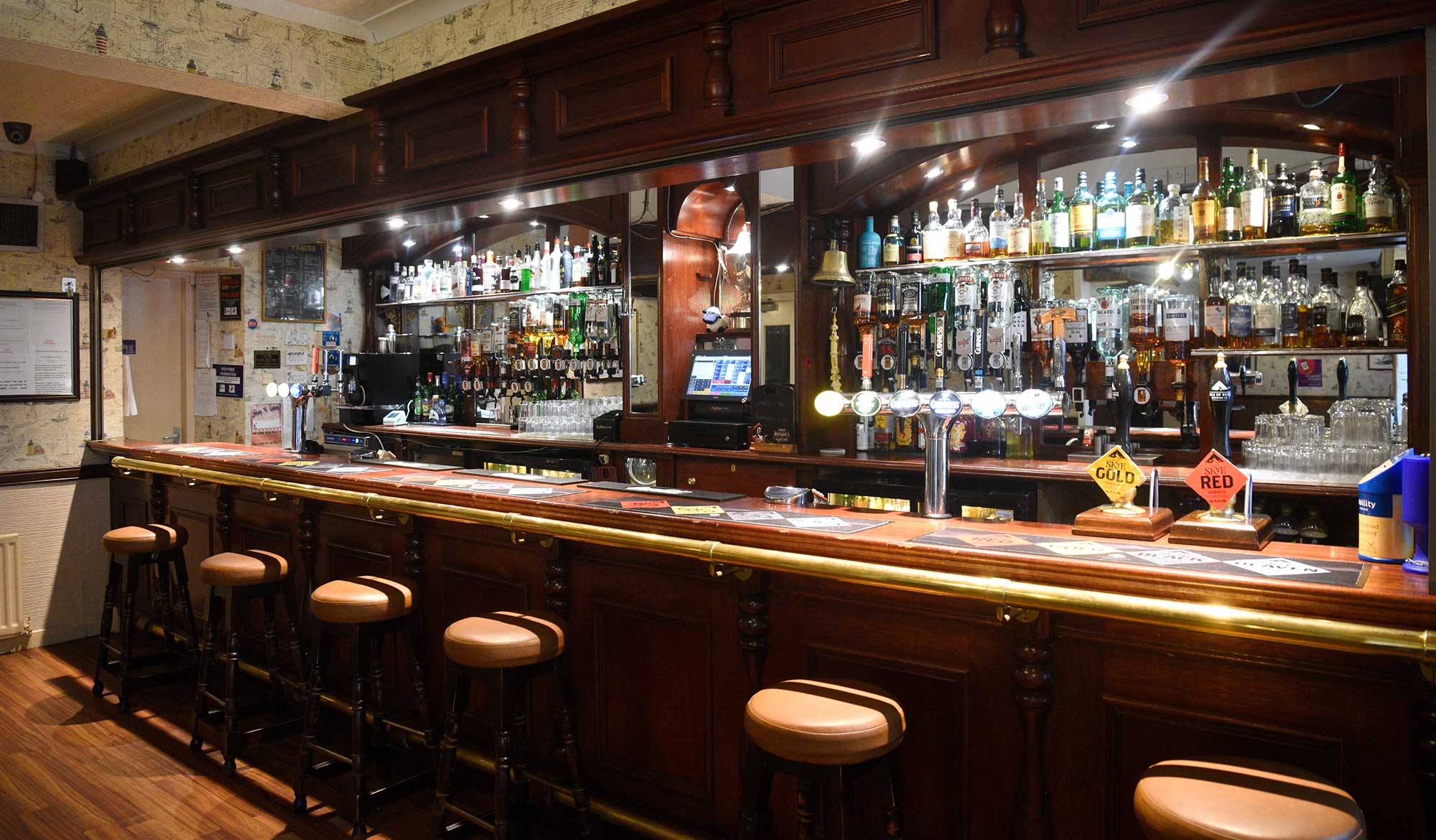 The Tongadale Hotel bar is popular and offers free WIFI and bar meals with great ales and whisky