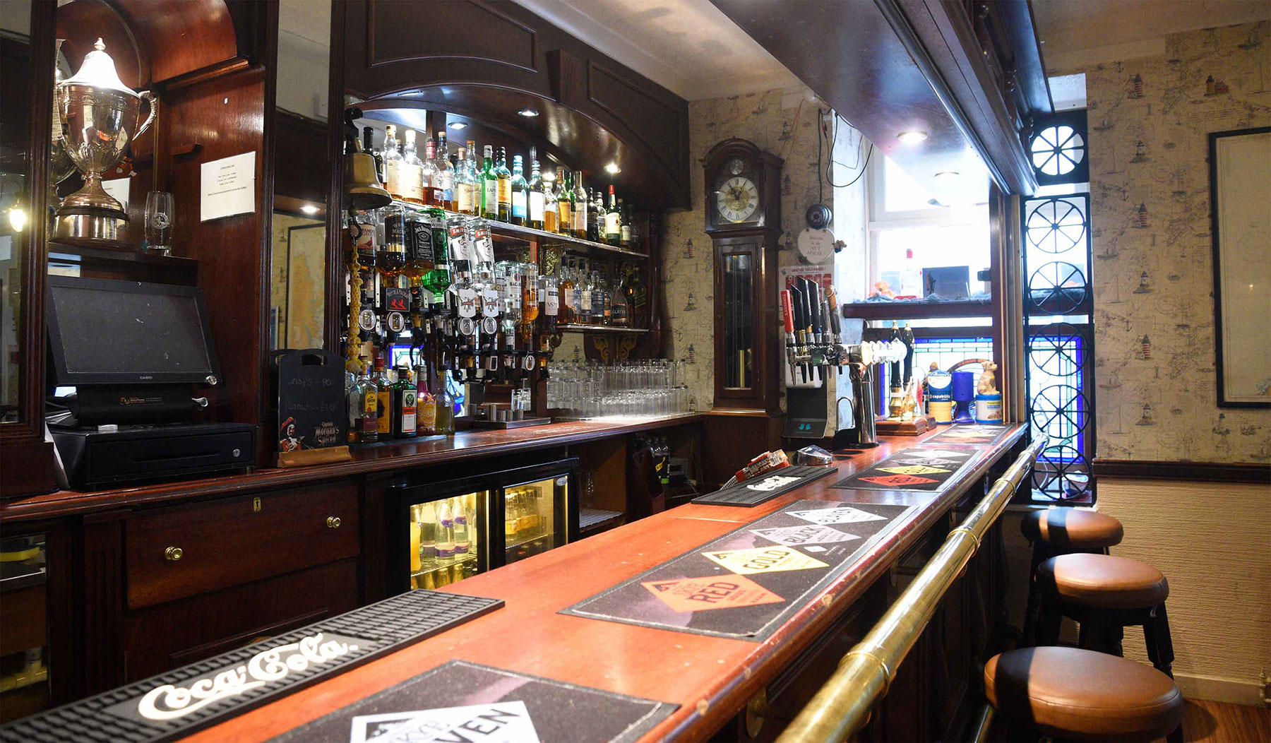 Our Isle of Skye Hotel bar offers Whisky and Skye Ale with Free WIFI