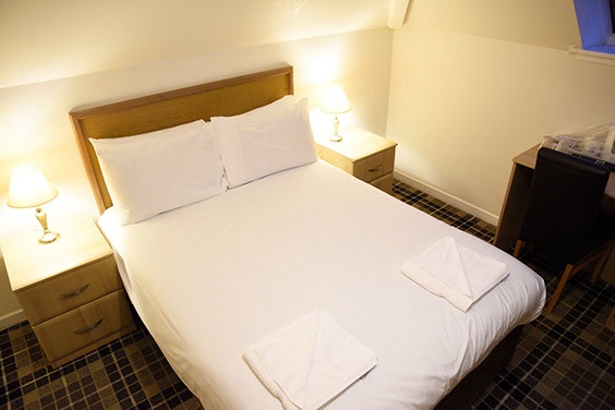 Double room accommodation en suite with free WIFI at our Portree Hotel Accommodation